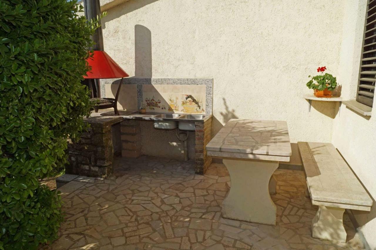 Apartman Eric Apartment Pula Exterior foto